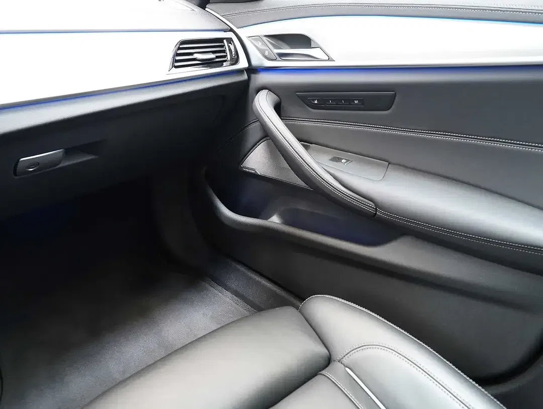 BMW 520 - Thumbnail 13