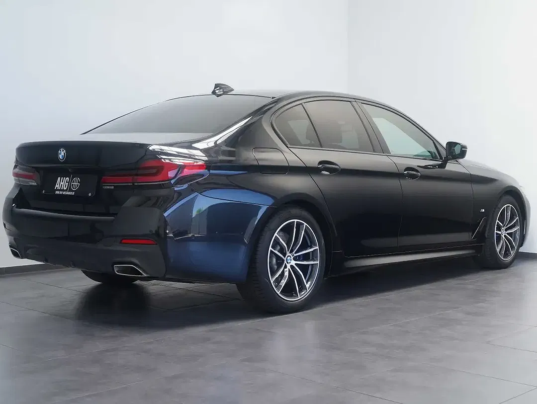 BMW 520 - Thumbnail 4