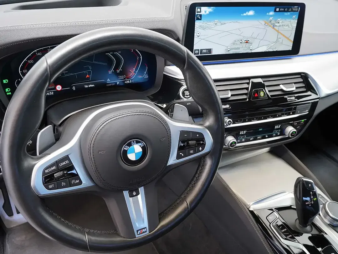 BMW 520 - Thumbnail 7
