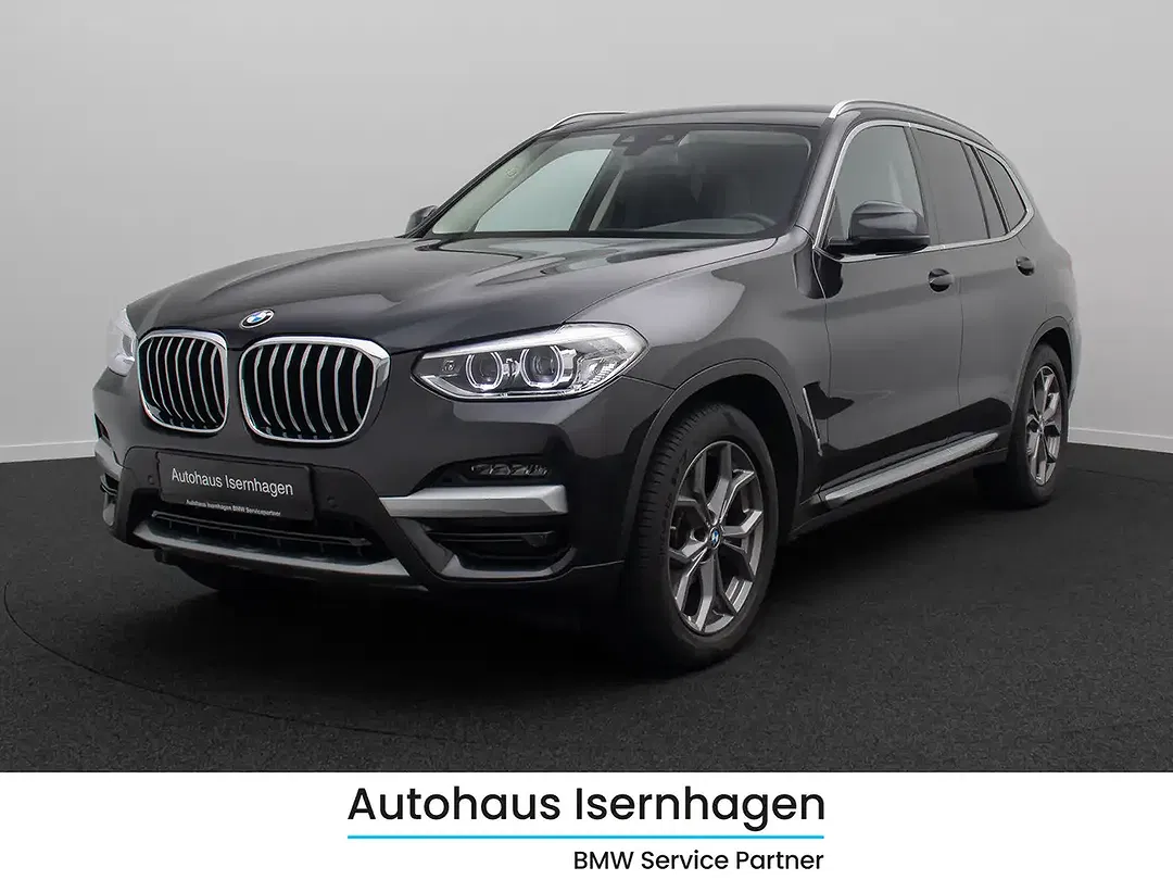 BMW X3 - Thumbnail 1