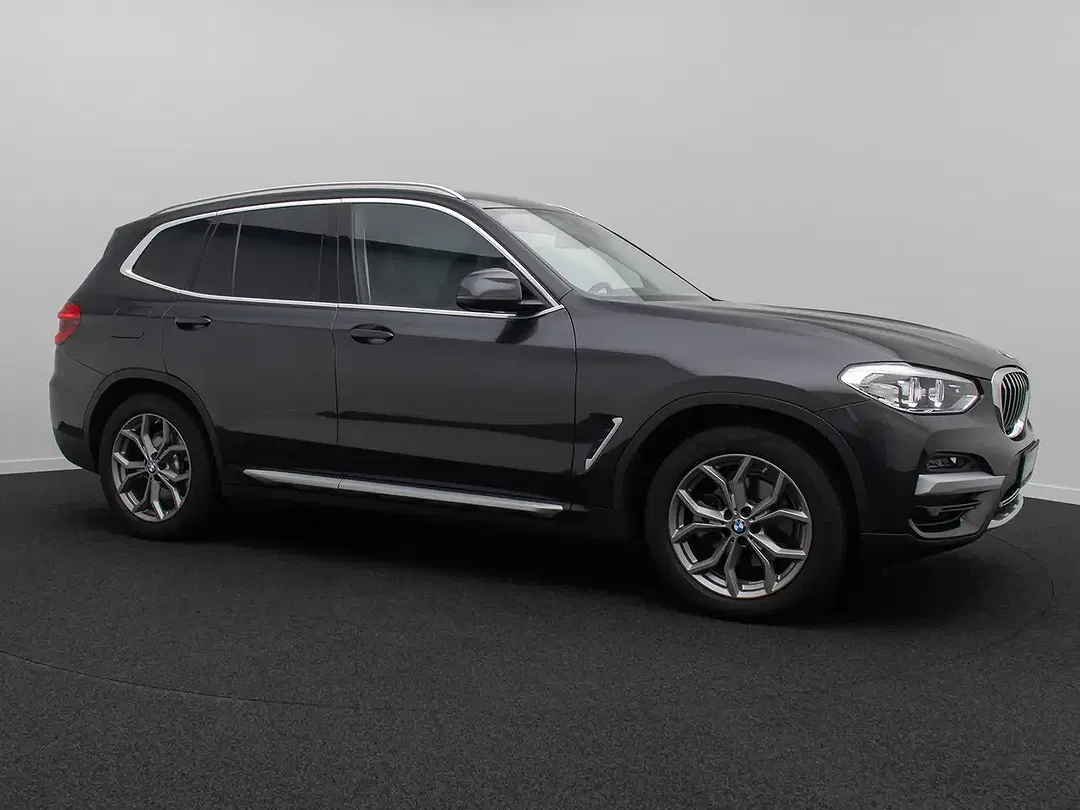 BMW X3 - Thumbnail 4