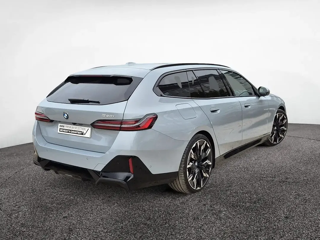 BMW 520 - Thumbnail 6