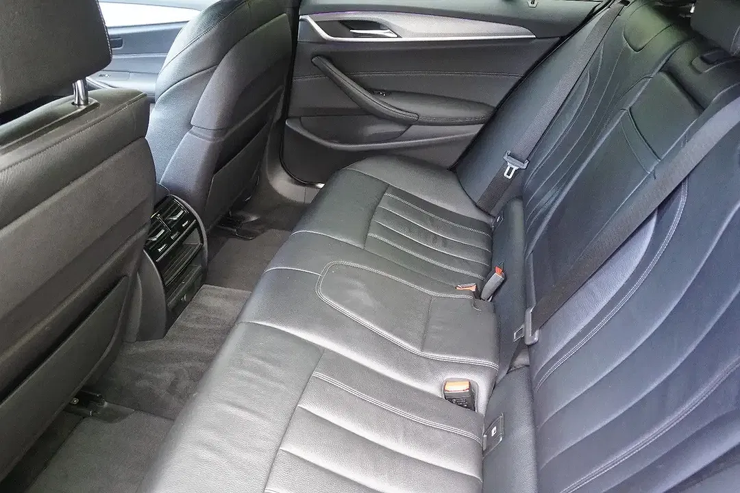 BMW 530 - Thumbnail 11