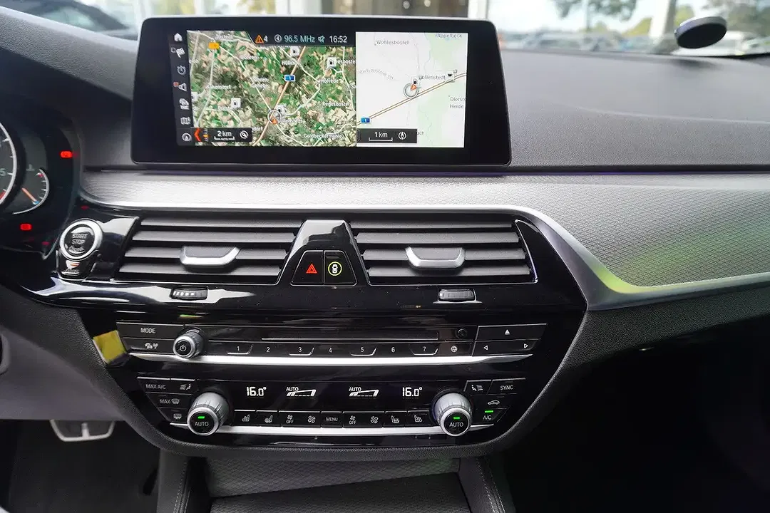BMW 530 - Thumbnail 12