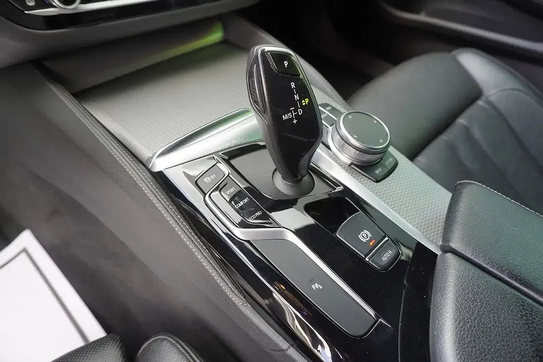 BMW 530 - Thumbnail 14