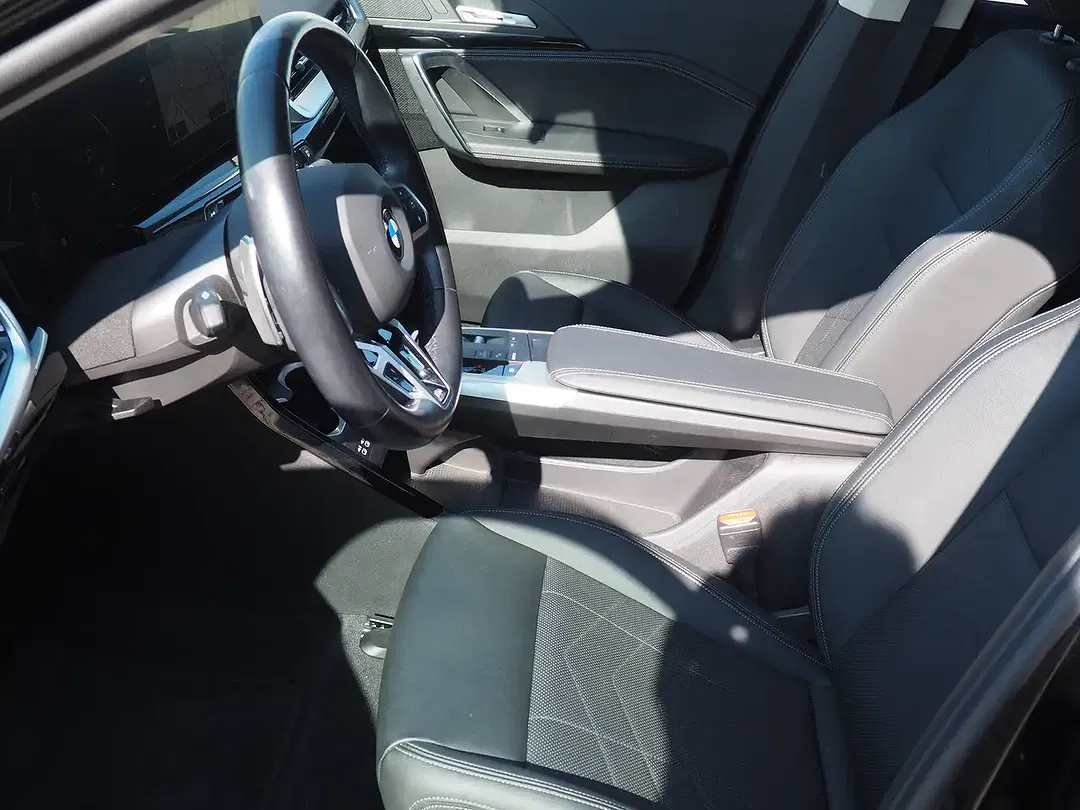 BMW X1 - Thumbnail 11
