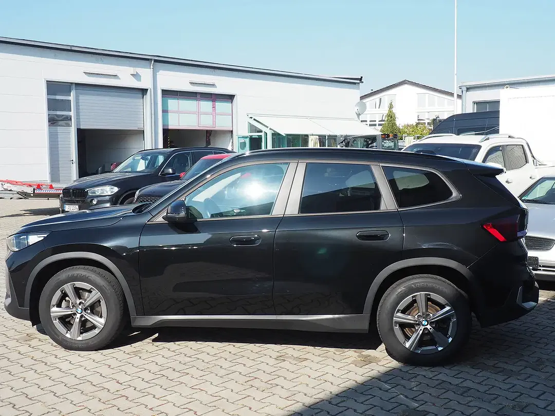 BMW X1 - Thumbnail 4