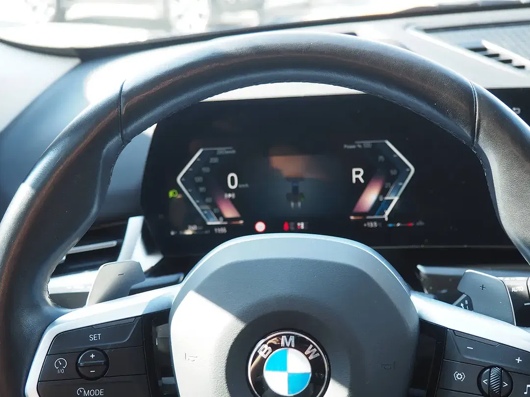 BMW X1 - Thumbnail 9