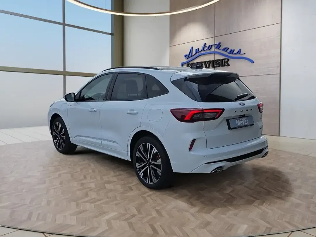Ford Kuga - Thumbnail 3