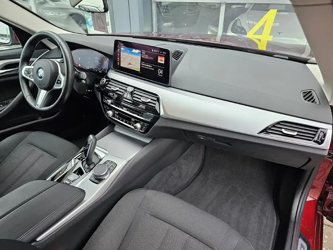 BMW 530 - Thumbnail 10