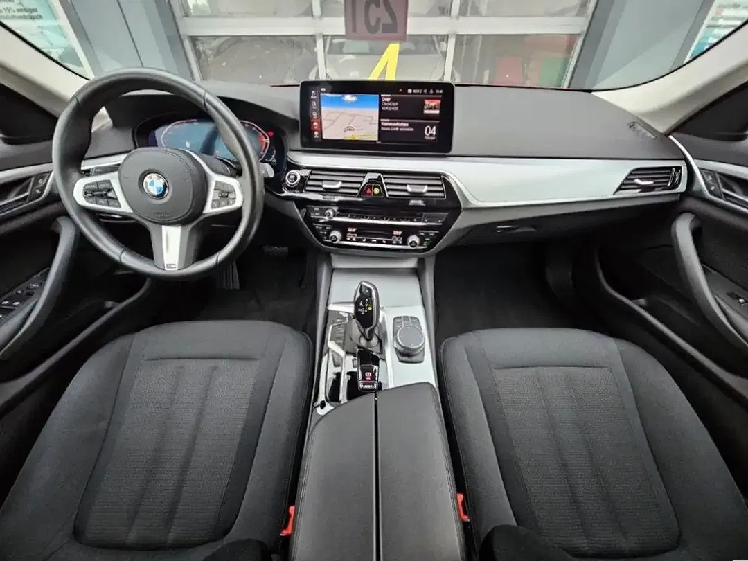 BMW 530 - Thumbnail 11