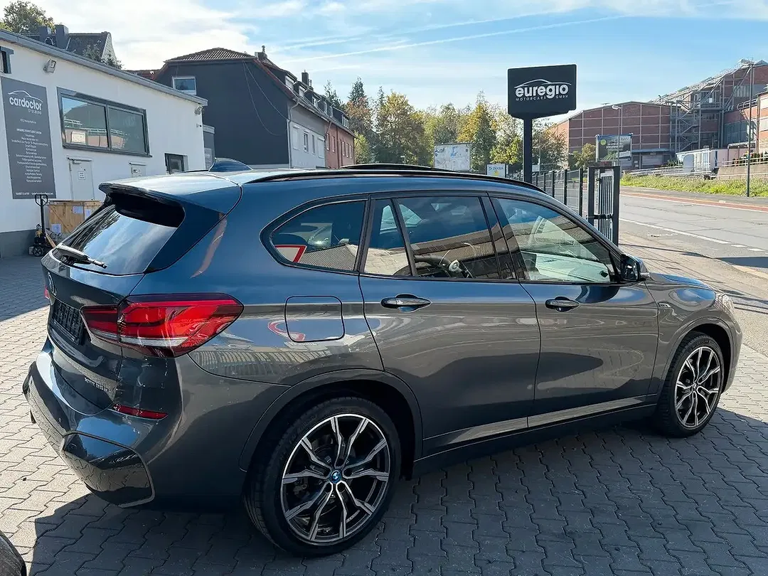 BMW X1 - Thumbnail 7