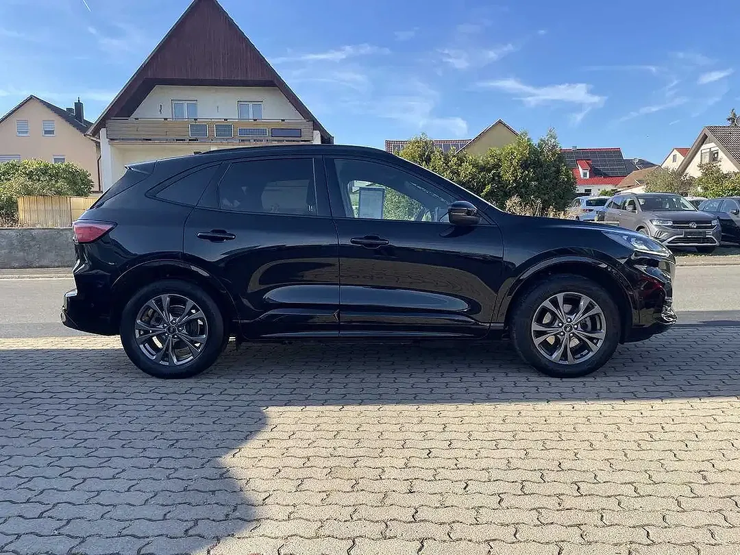 Ford Kuga - Thumbnail 6