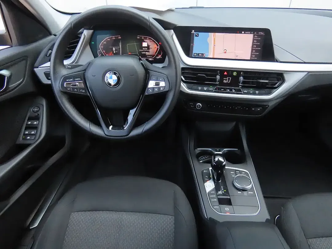 BMW 118 - Thumbnail 13