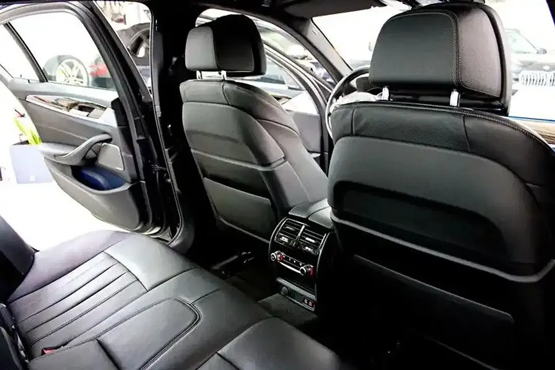 BMW 545 - Thumbnail 9