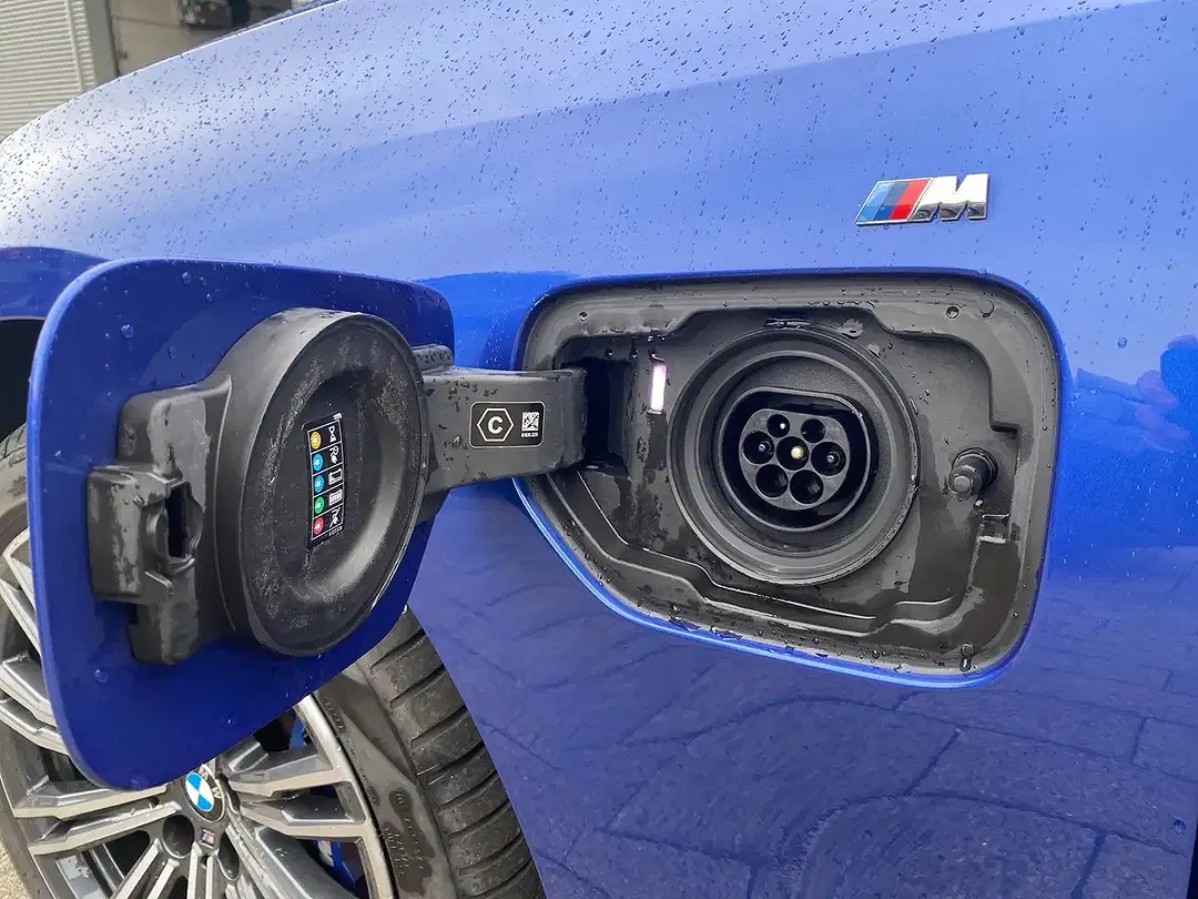 BMW 330 - Thumbnail 14
