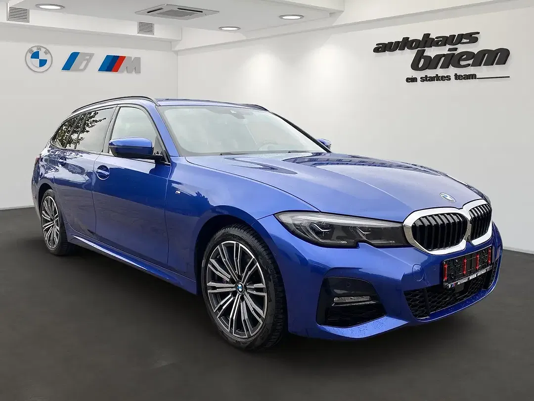 BMW 330 - Thumbnail 2