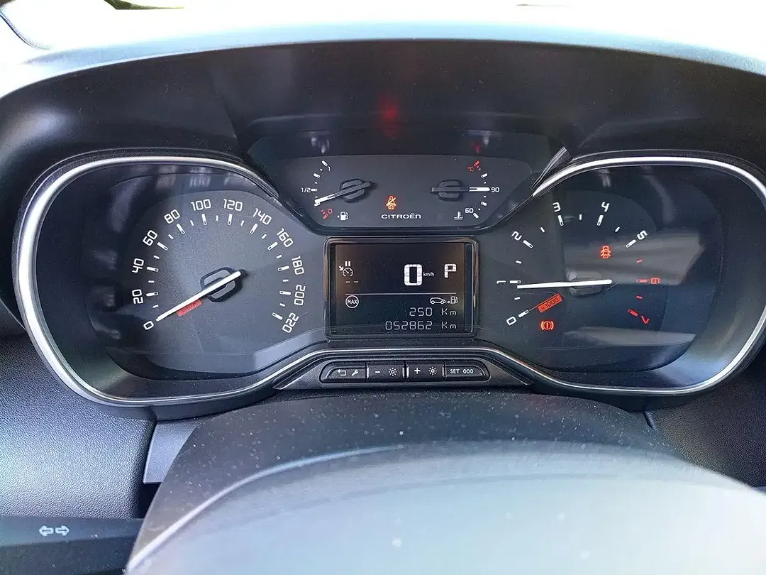Citroen C3 Aircross - Thumbnail 8