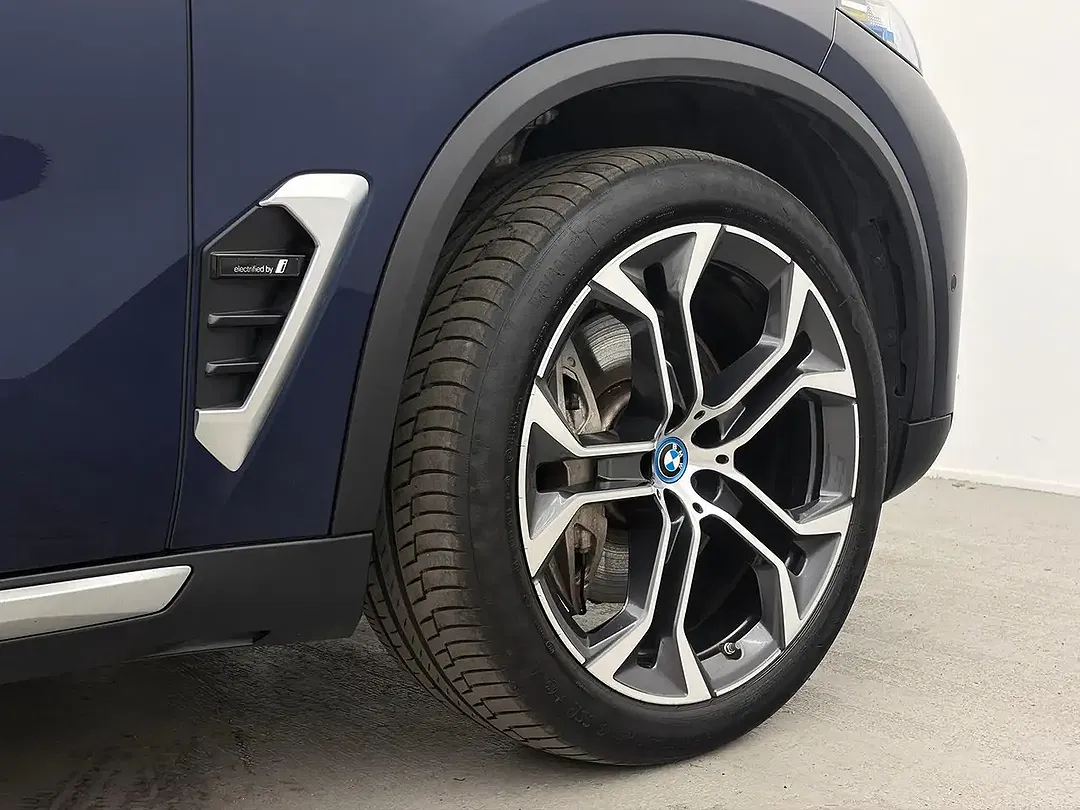 BMW X5 - Thumbnail 9