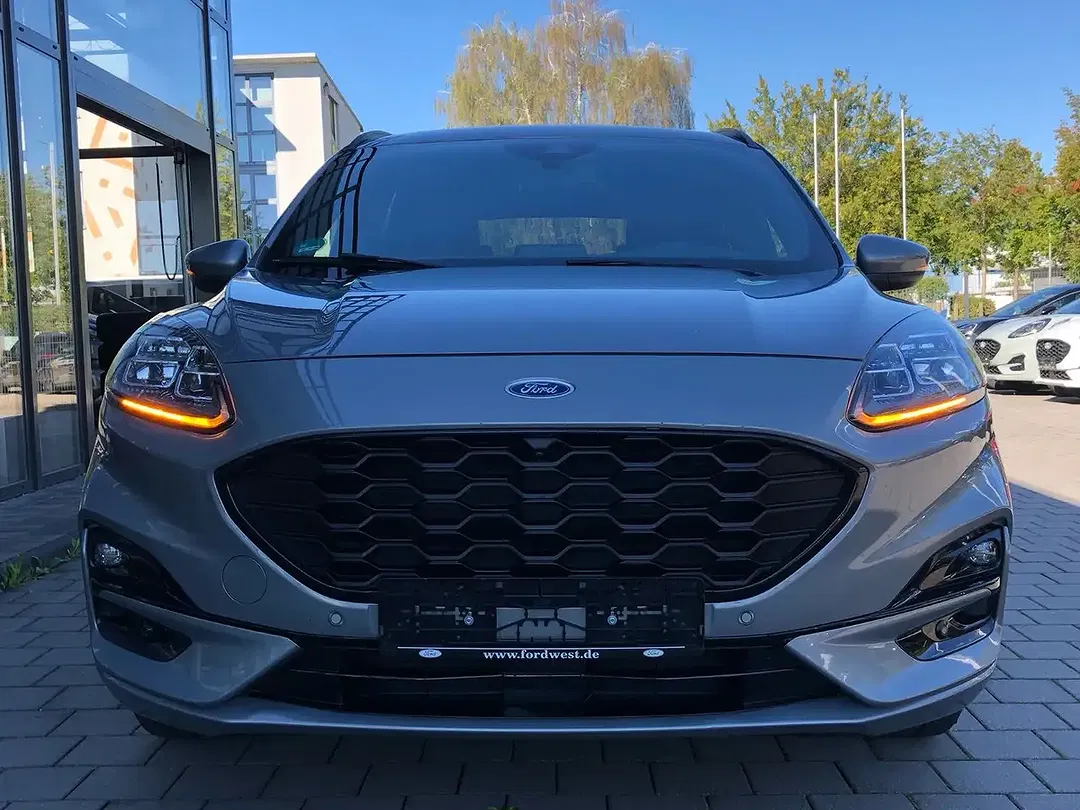 Ford Kuga - Thumbnail 4