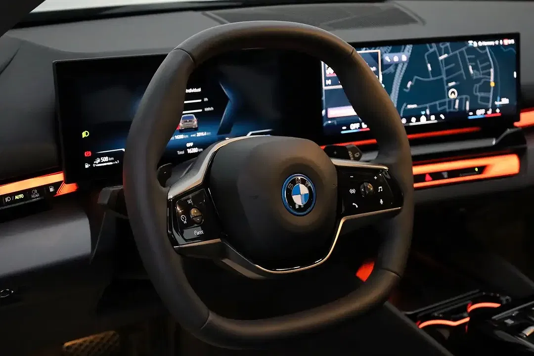 BMW 530 - Thumbnail 12