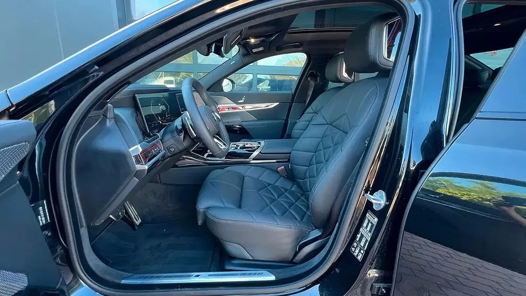 BMW 740 - Thumbnail 12