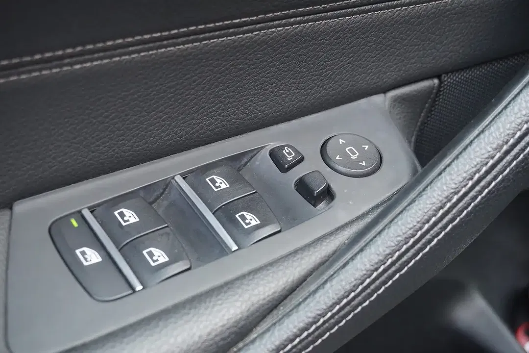 BMW 520 - Thumbnail 15