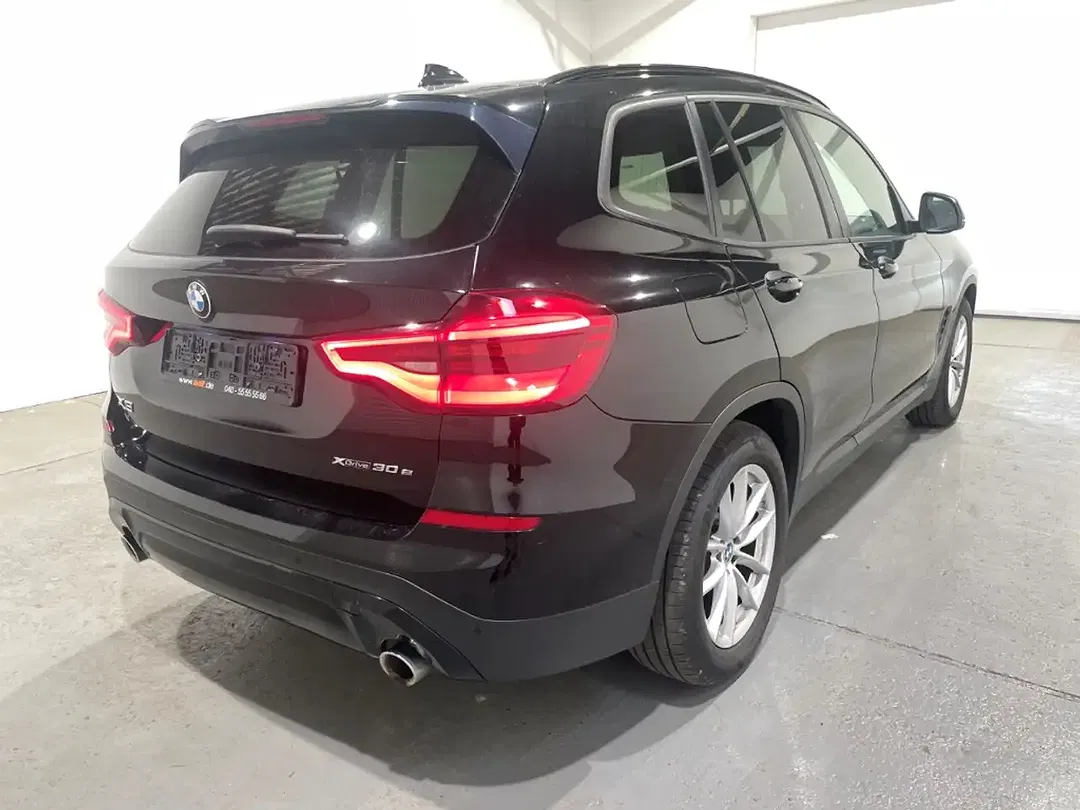 BMW X3 - Thumbnail 3