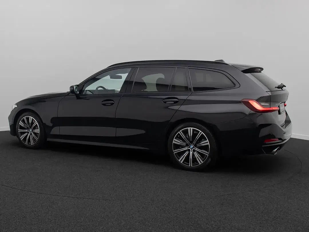 BMW 330 - Thumbnail 10