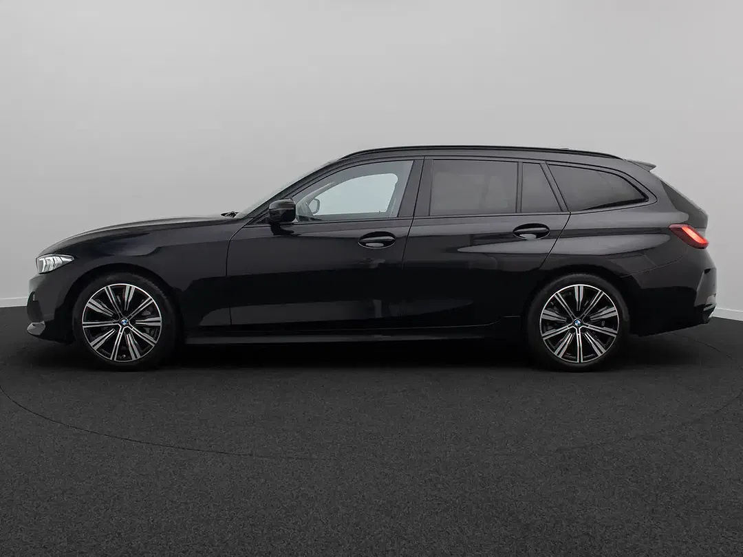 BMW 330 - Thumbnail 11
