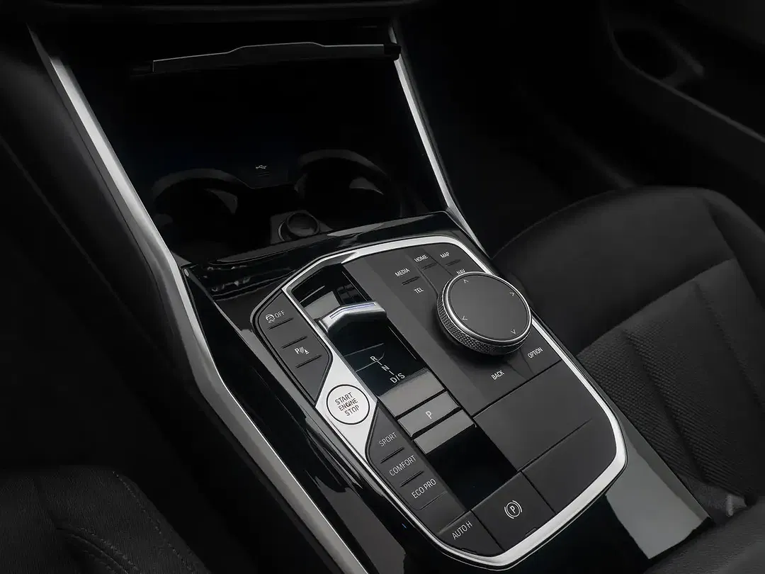 BMW 330 - Thumbnail 24