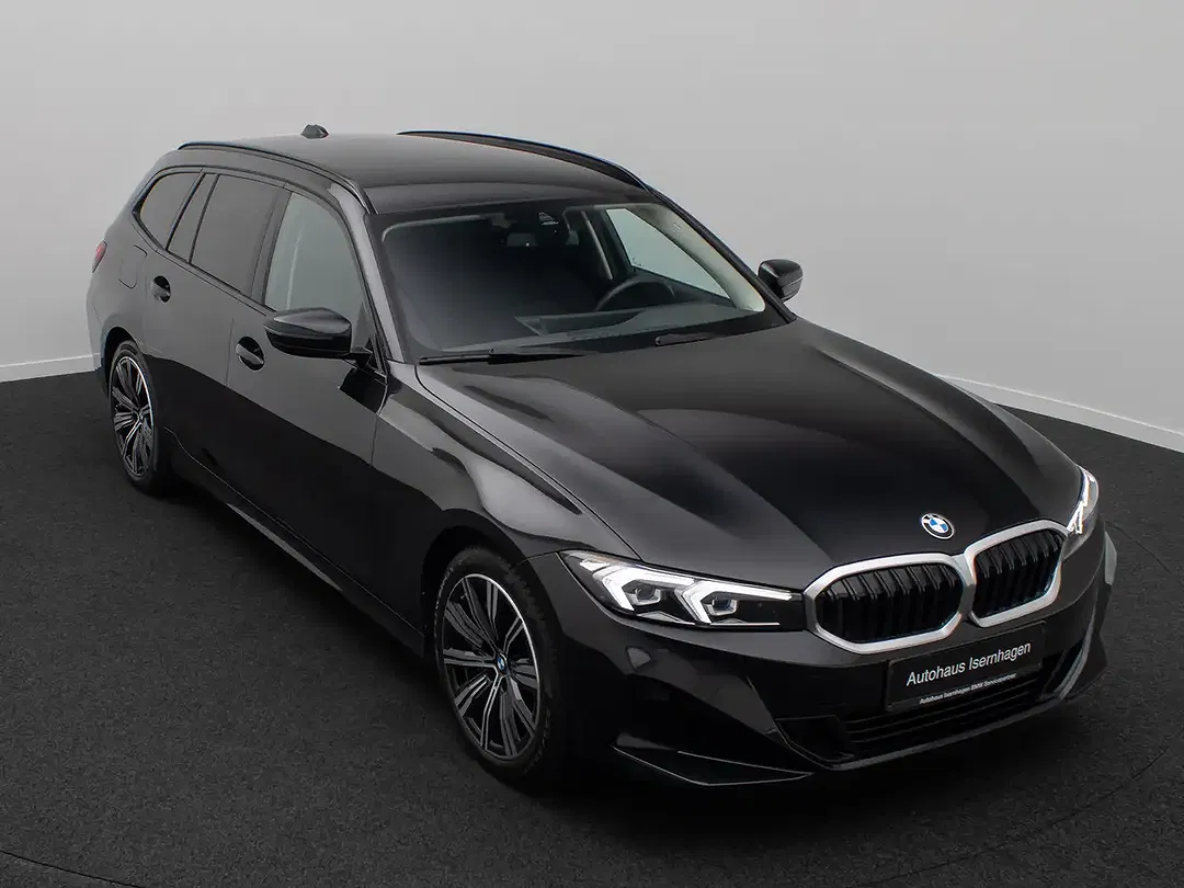 BMW 330 - Thumbnail 3