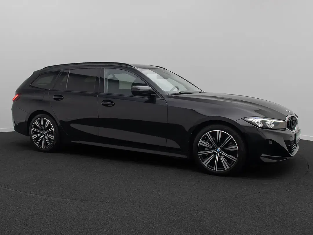BMW 330 - Thumbnail 4