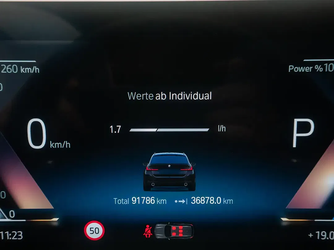 BMW 330 - Thumbnail 42