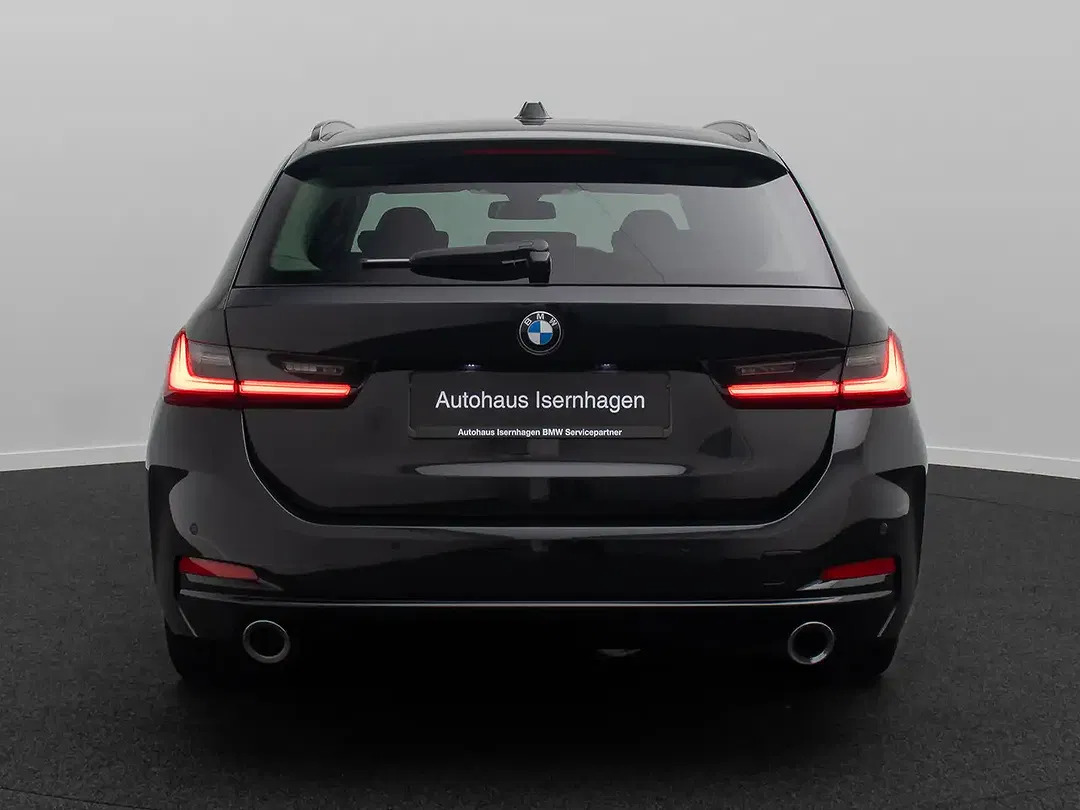 BMW 330 - Thumbnail 8