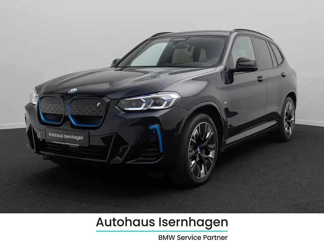 BMW X3 - Thumbnail 1