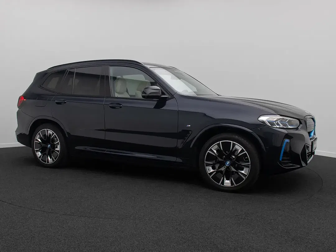 BMW X3 - Thumbnail 4