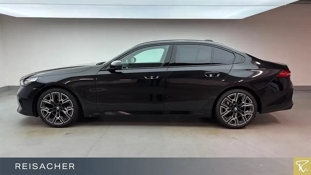 BMW 520 - Thumbnail 9