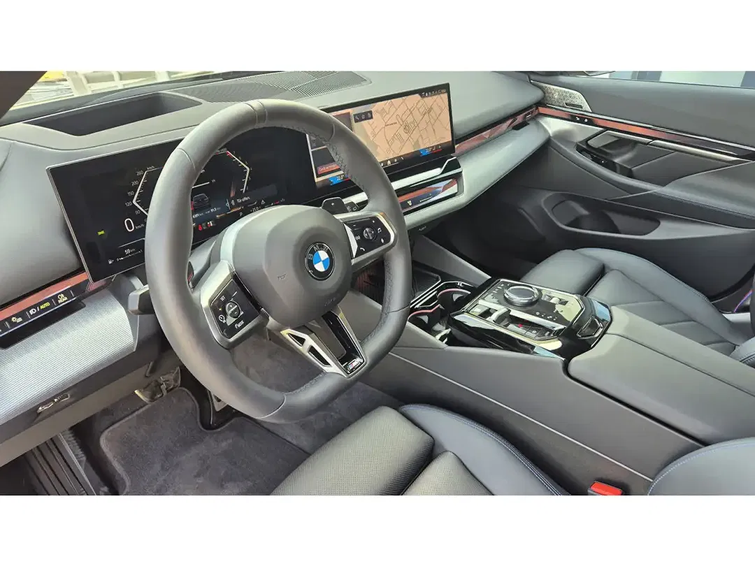 BMW 520 - Thumbnail 10