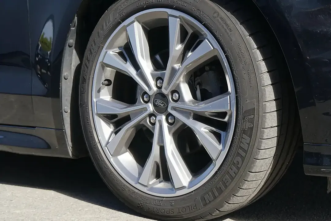 Ford Mondeo - Thumbnail 10