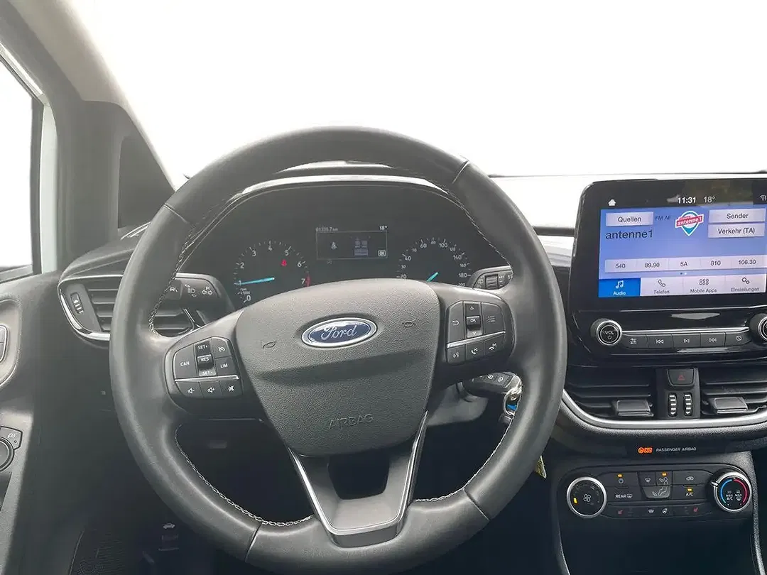 Ford Fiesta - Thumbnail 11