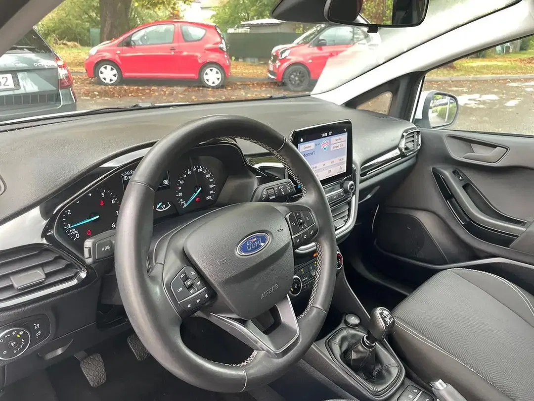 Ford Fiesta - Thumbnail 12