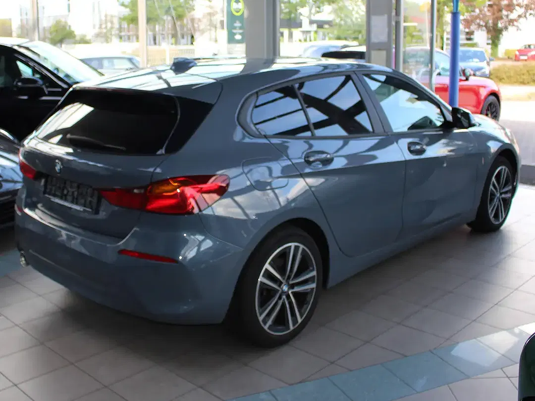 BMW 118 - Thumbnail 2