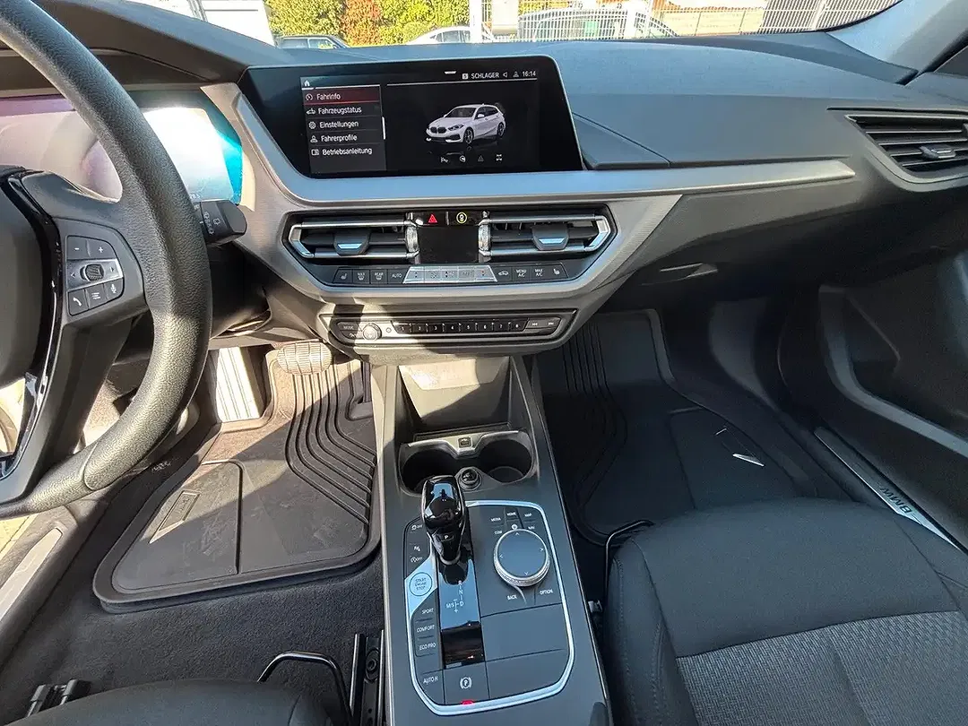 BMW 118 - Thumbnail 10