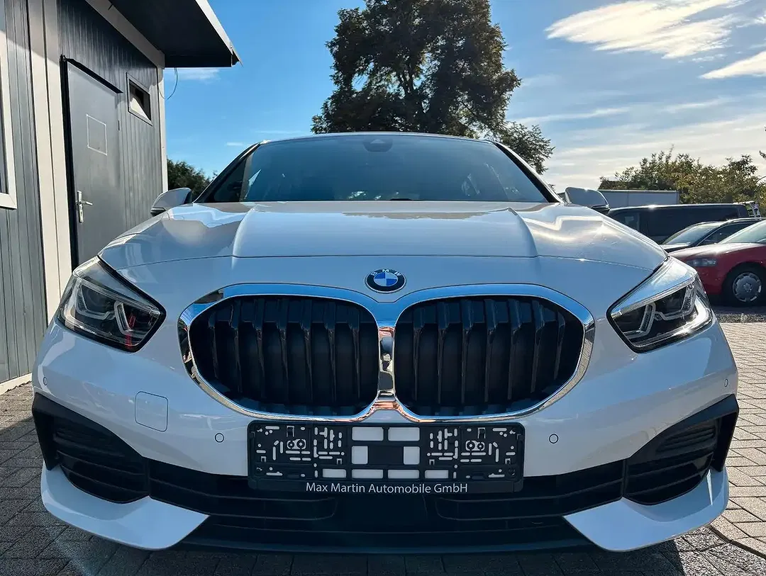 BMW 118 - Thumbnail 2