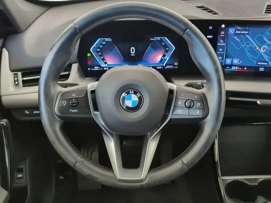 BMW X1 - Thumbnail 6