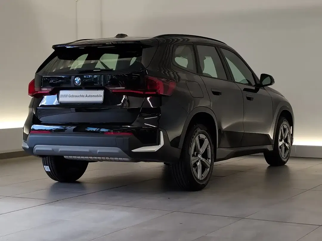 BMW X1 - Thumbnail 9