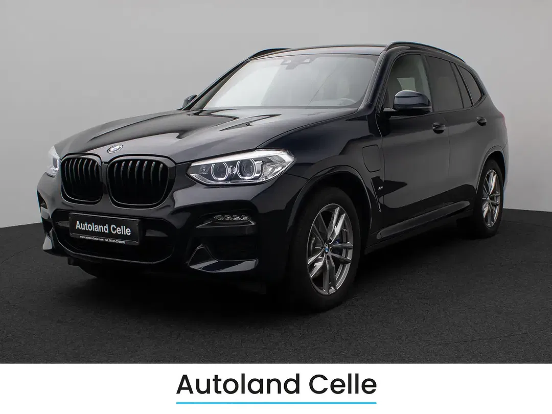 BMW X3 - Thumbnail 1