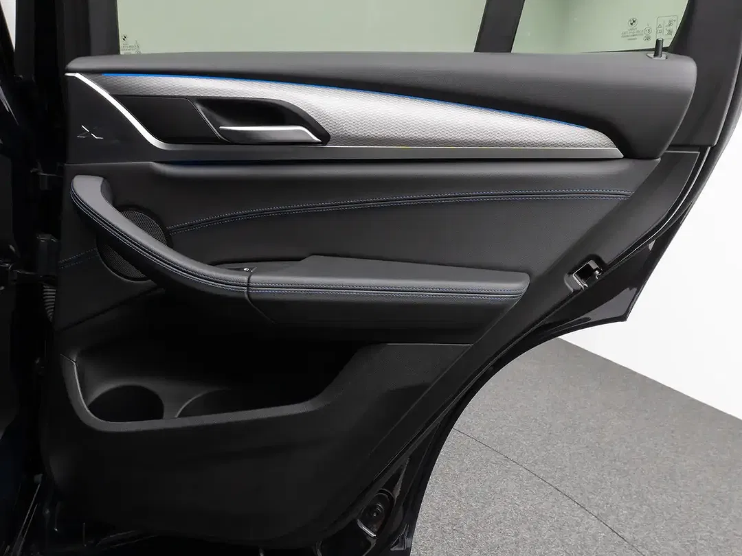 BMW X3 - Thumbnail 31