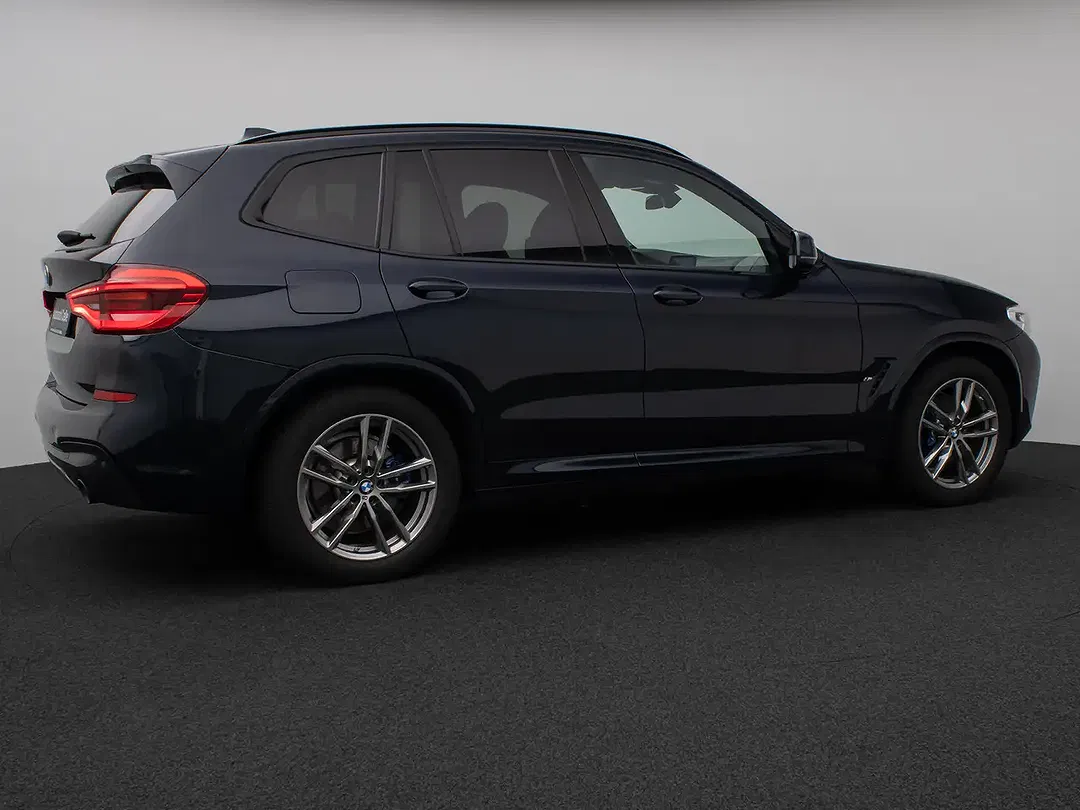 BMW X3 - Thumbnail 6